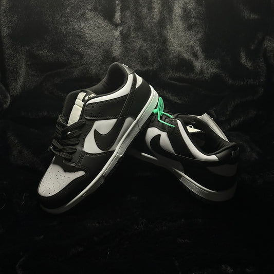 NIKE Dunk Low Retro Panda